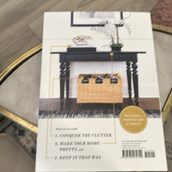 SALE-THE HOME EDIT Book NEW!-the Original -best system for organizing everything - Picture 4 of 4